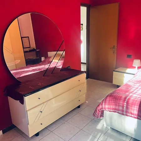 Con Giardino A 2 Minuti Dal Apartment Porto Valtravaglia
